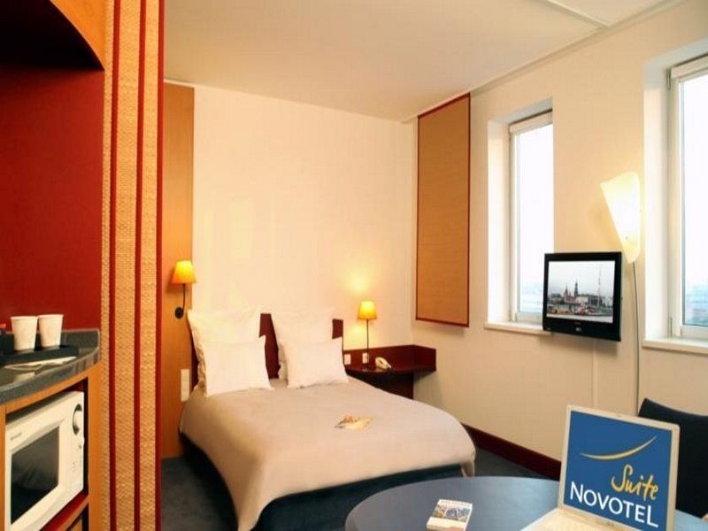 Novotel Suites Hamburg City Kültér fotó